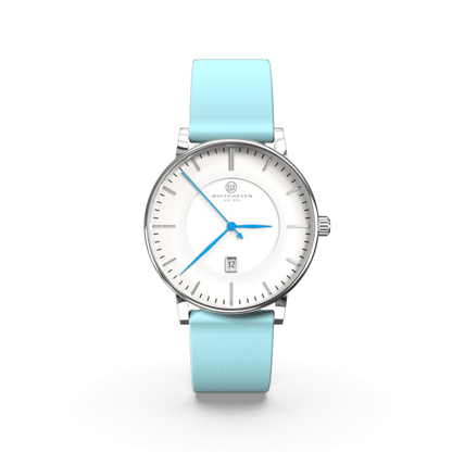 Montre femme Whitehaven Darling avec cadran blanc, boîtier finition argent et bracelet en cuir lisse bleu pastel – vue de face
