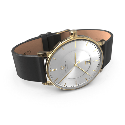 Montre femme Whitehaven Elisa avec cadran argent brossé en perspective latérale, boîtier doré et bracelet cuir noir